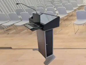 עמדת מרצה חכמה MasterPod